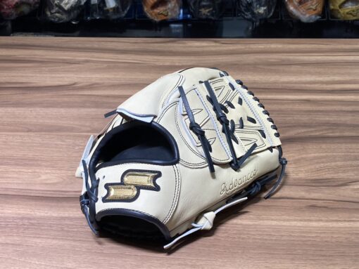 SSK ADV 黃保羅球員款 接球手套 投手 奶油 11.75"  ANST71400H-12